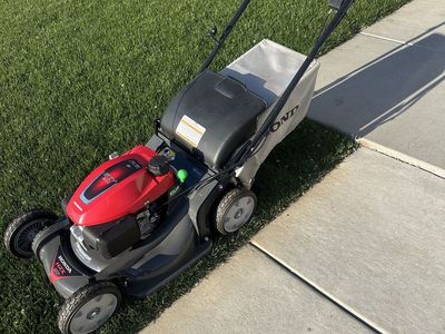 Honda lawnmower hrx217k6