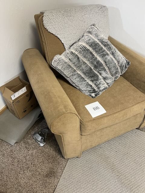 Upholstered Chair 