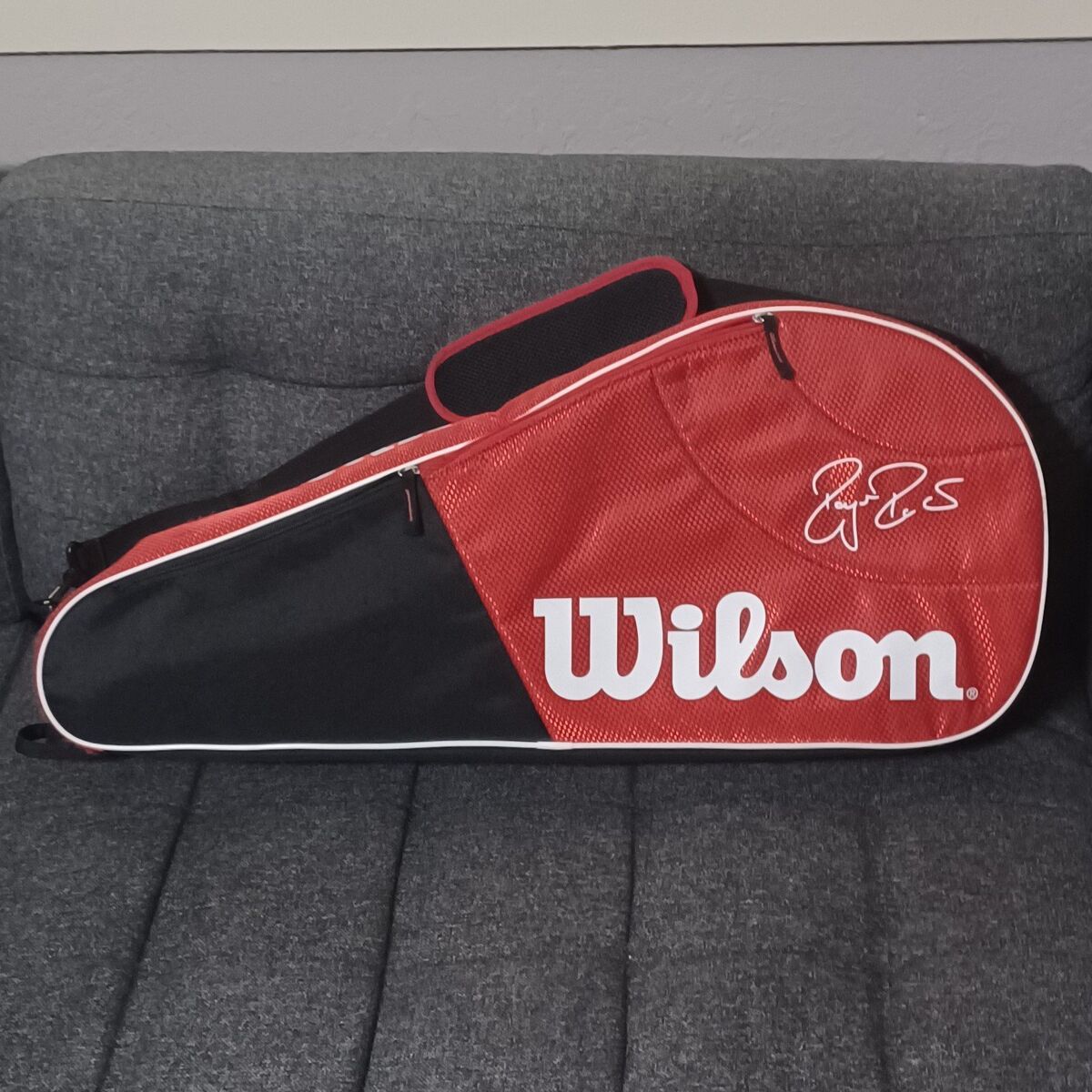 Roger Federer Wilson Tennis Racket/Racquet Bag