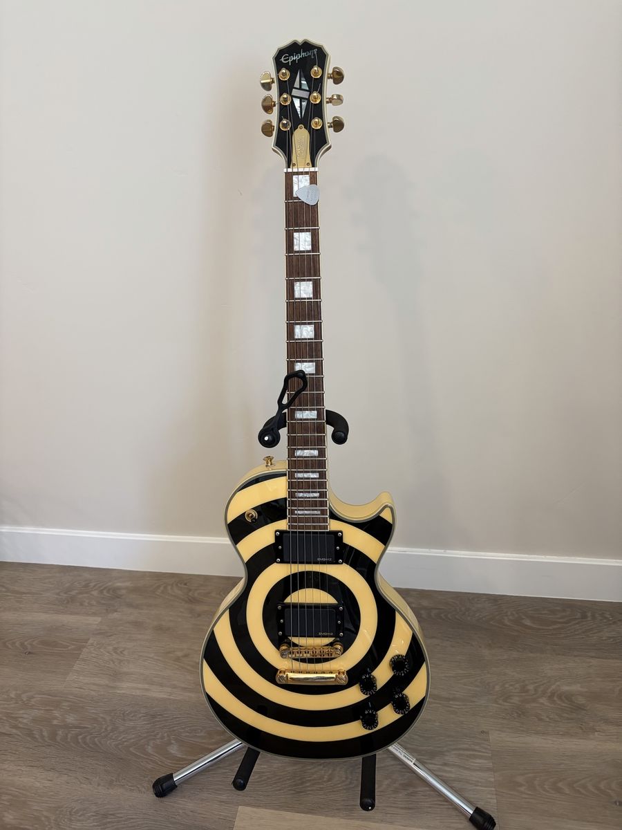 Epiphone Zakk Wylde Les Paul Custom Electric Guitar - Ivory Bullseye Finish