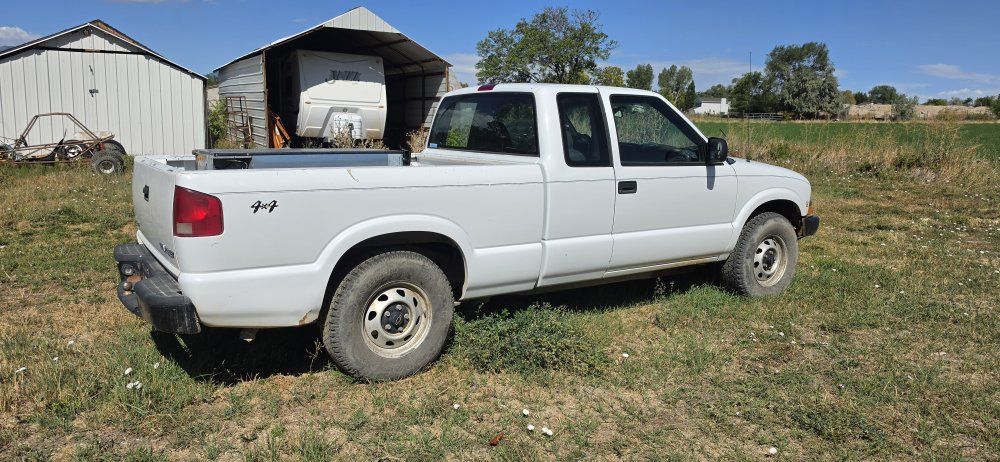 Chevrolet S-10 Pickup Truck White Interior and Exterior Body Parts Only