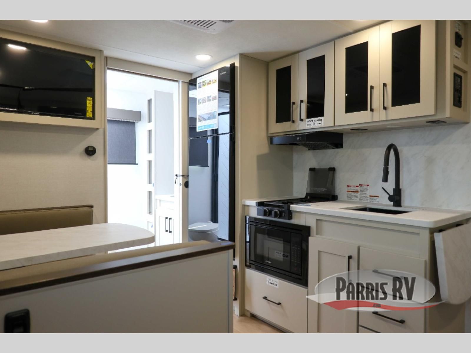 Main image 12
