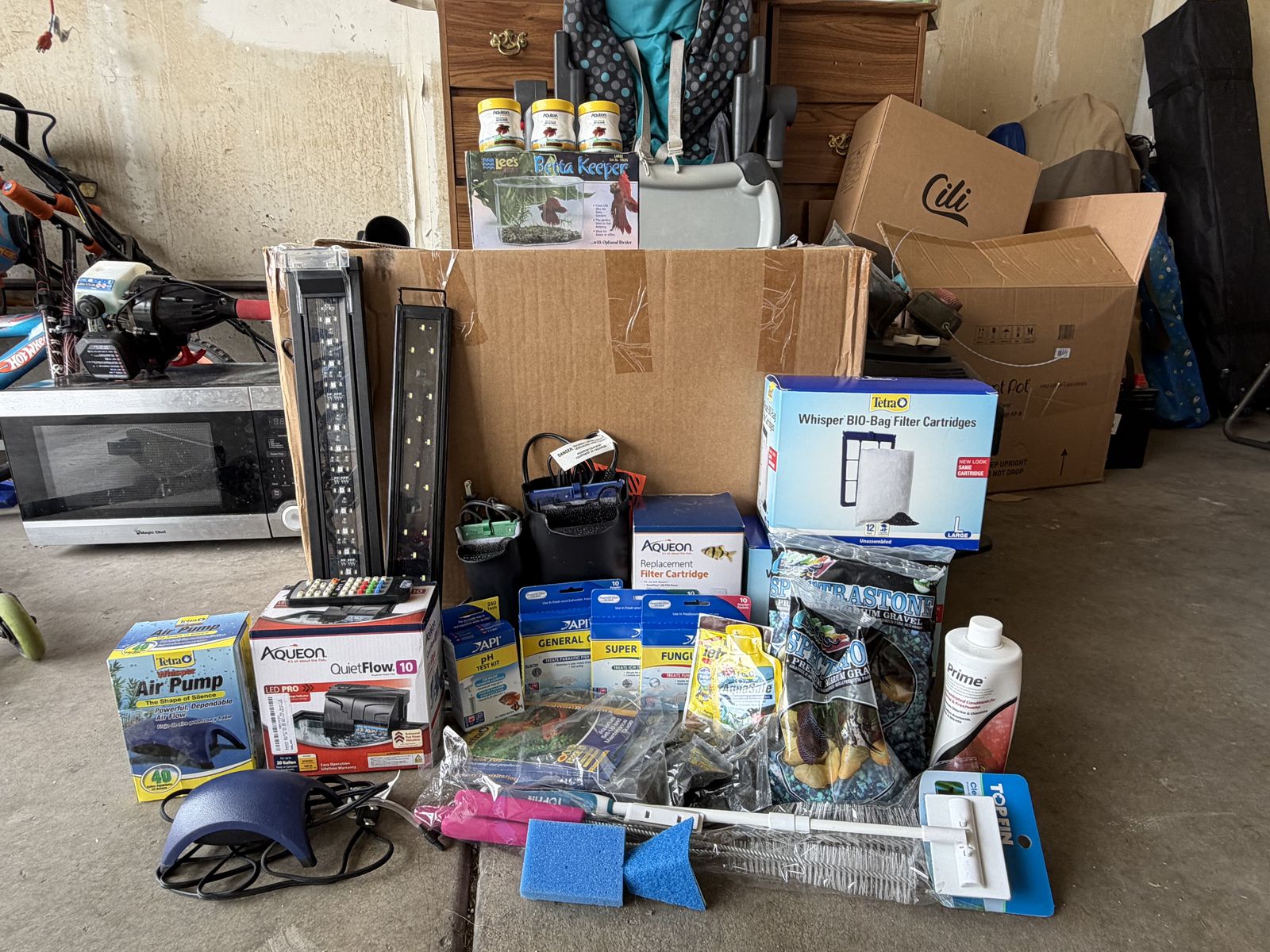 *BRAND NEW* 20 GALLON GLASS FISH TANK WITH ACCESSORIES!!!!