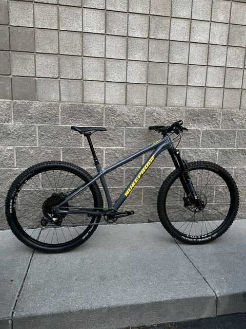 Nukeproof Scout Comp 290
