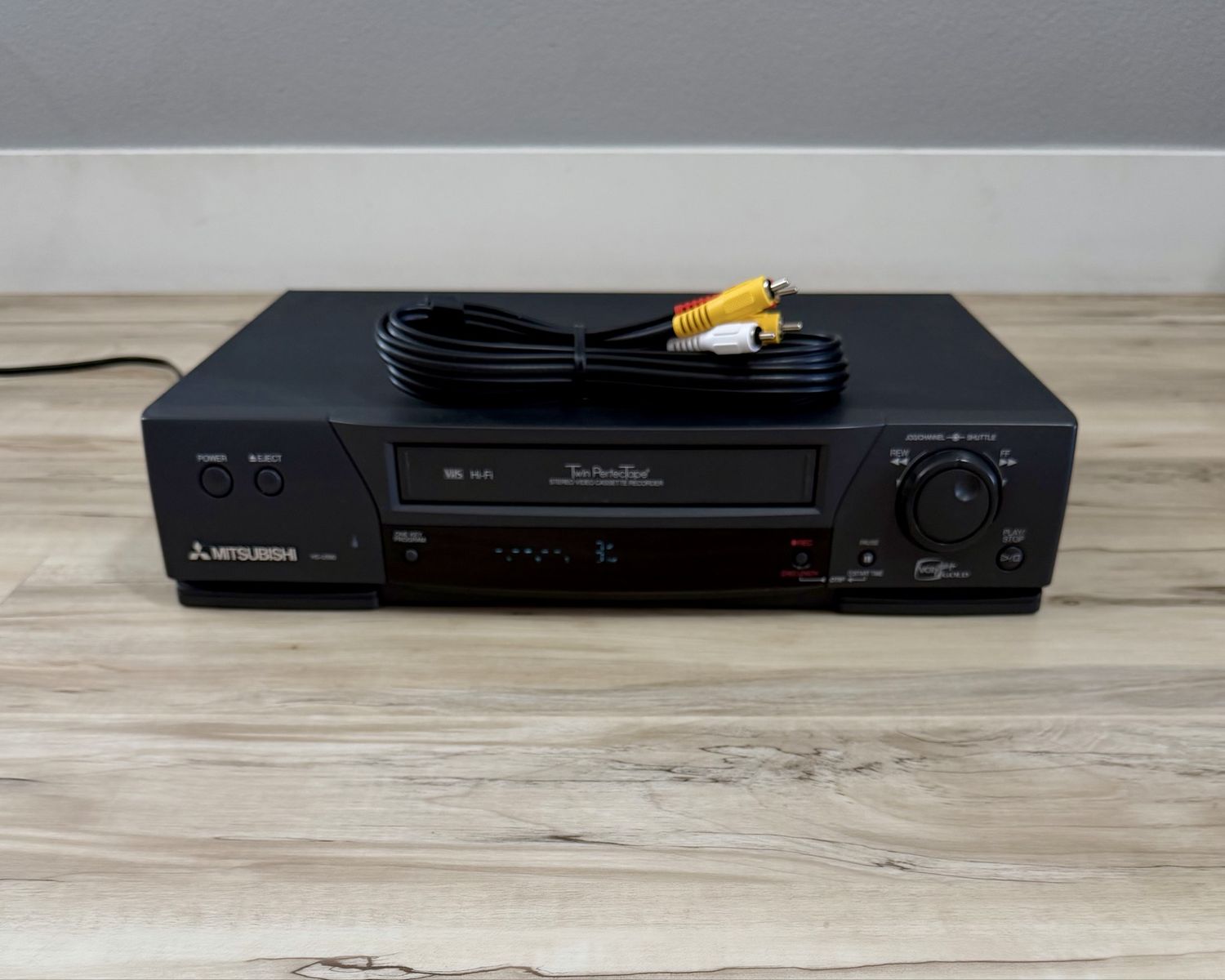 Mitsubishi VCR VHS Player HS-U590