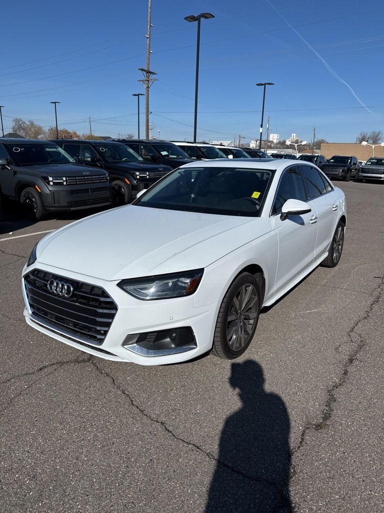 2022 Audi A4 quattro Premium 40 TFSI