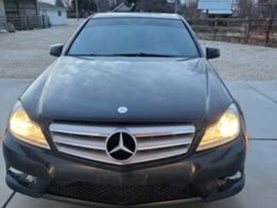 2012 MERCEDES-BENZ CCLASS C 300 Luxury 4MATIC