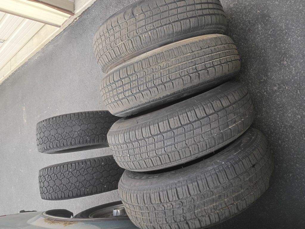 (4)Americous Classic 786. 235/75R15