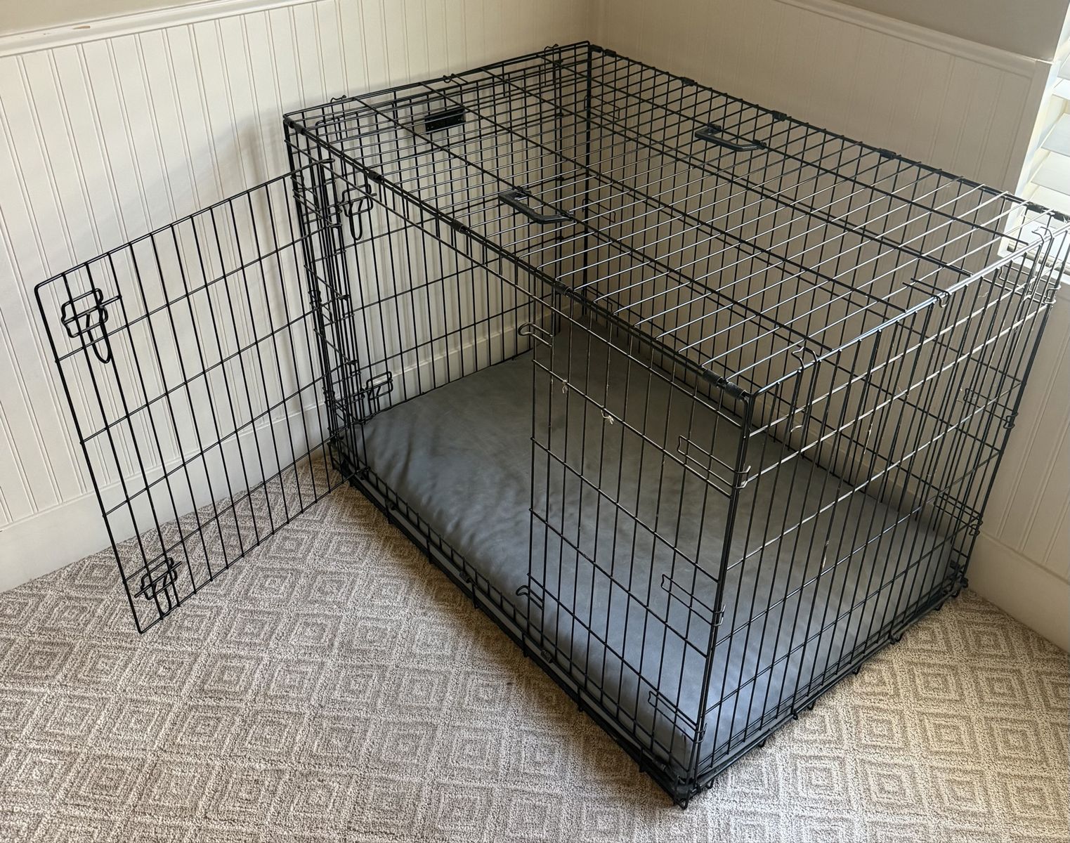 Retriever Large 2-Door Folding Wire Dog Kennel (42" x 28")