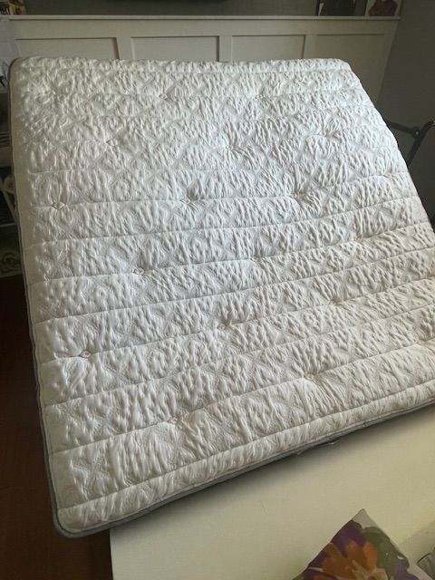 Free used king size mattress pick up in Holladay Utah.