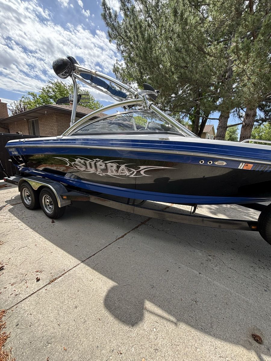 2008 Supra Launch 22 SSV Gravity Games Edition Boat