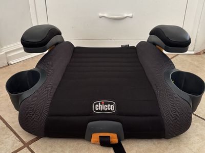 Chicco Backless Booster Car Seat