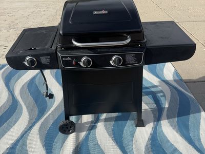 Charbroil 2-Burner Grill with Side Burner Propane