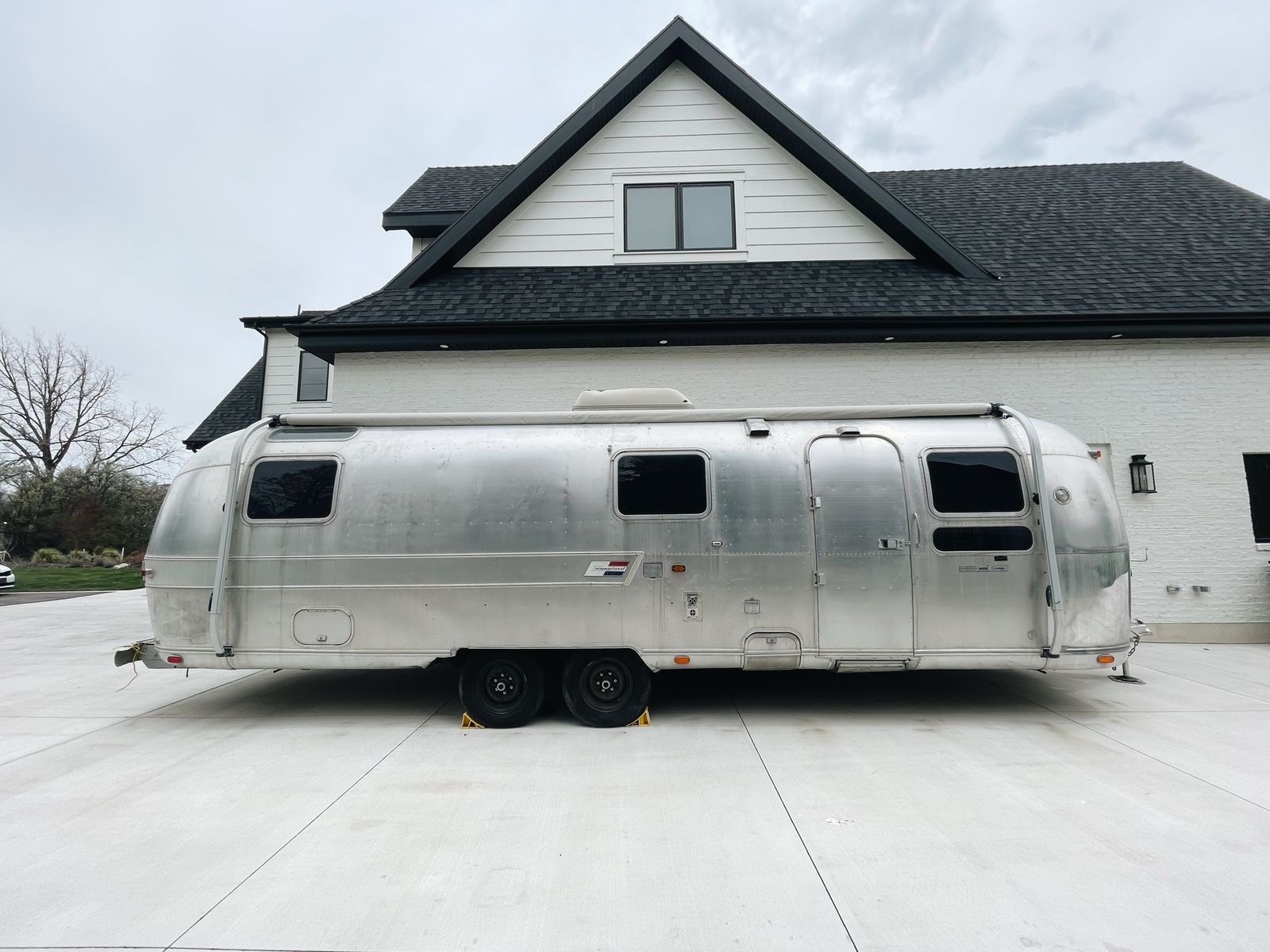 1973 Airstream International Land Yacht 31’ Sovereign Travel Trailer - Upgraded, No AC