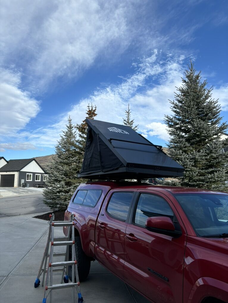 Hutch Roof Top Tent