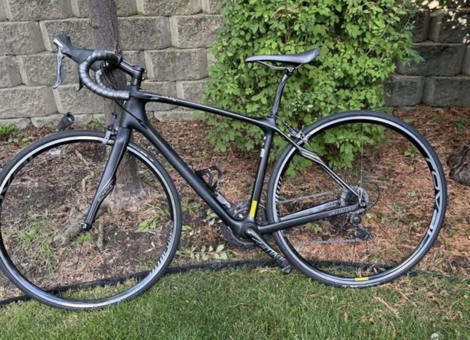 2017 Specialized Ruby Pro – Full Carbon Road Bike