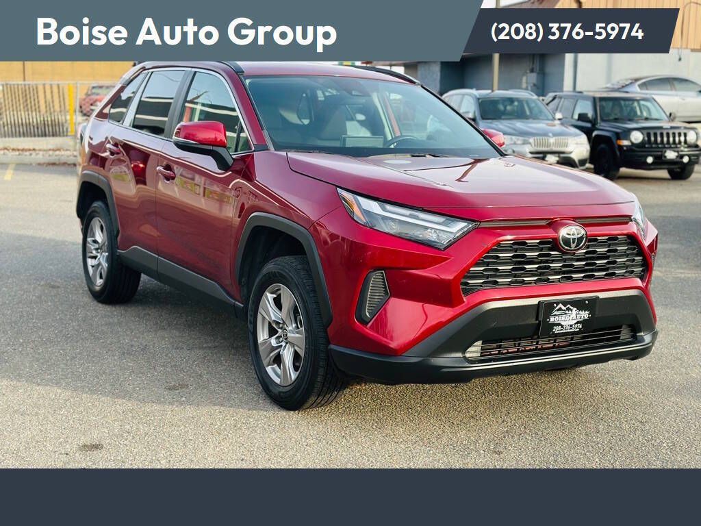 2023 Toyota RAV4 XLE