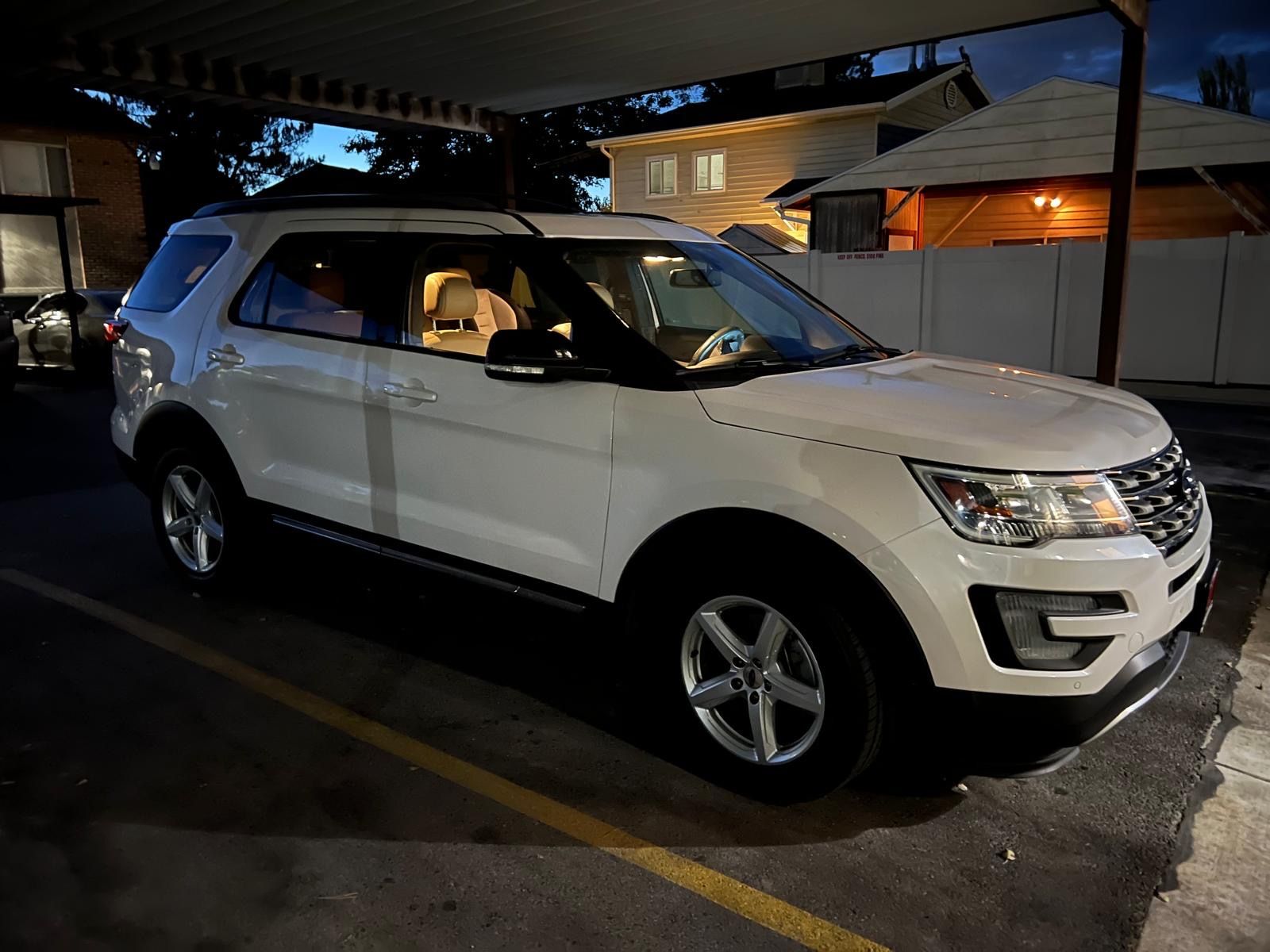 2017 Ford Explorer XLS Sport