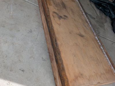 skateboard box/rails