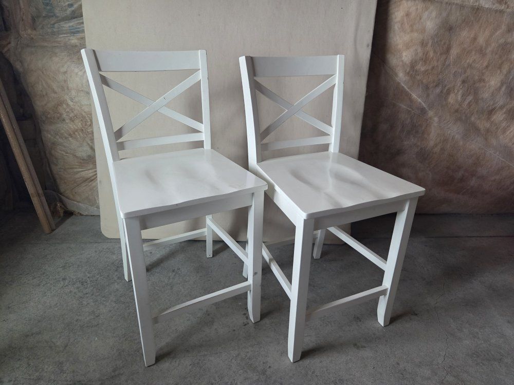 Set of 2 White X-Back Counter Height Bar Stools/Chairs - Classic Kitchen/Dining Seating - Wood