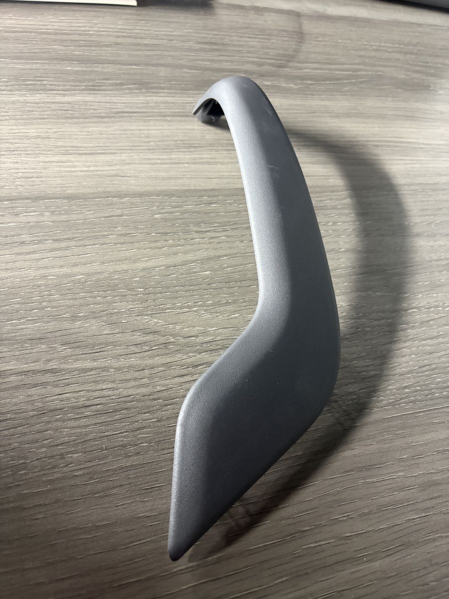 Interior door handle cover