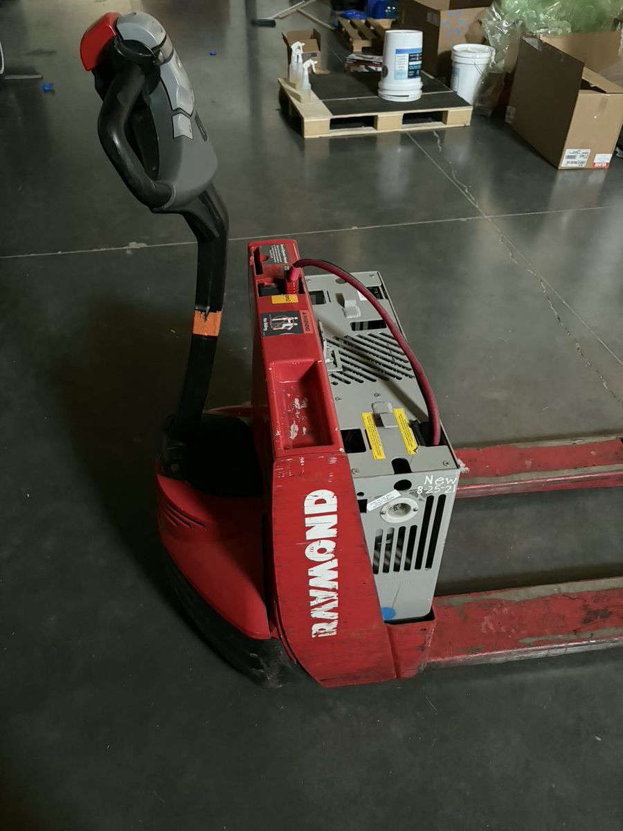 Raymond Electric forklift