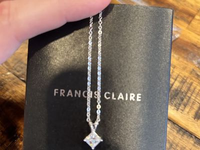 Kimia Moissanite Pendant - 0.85 Carat