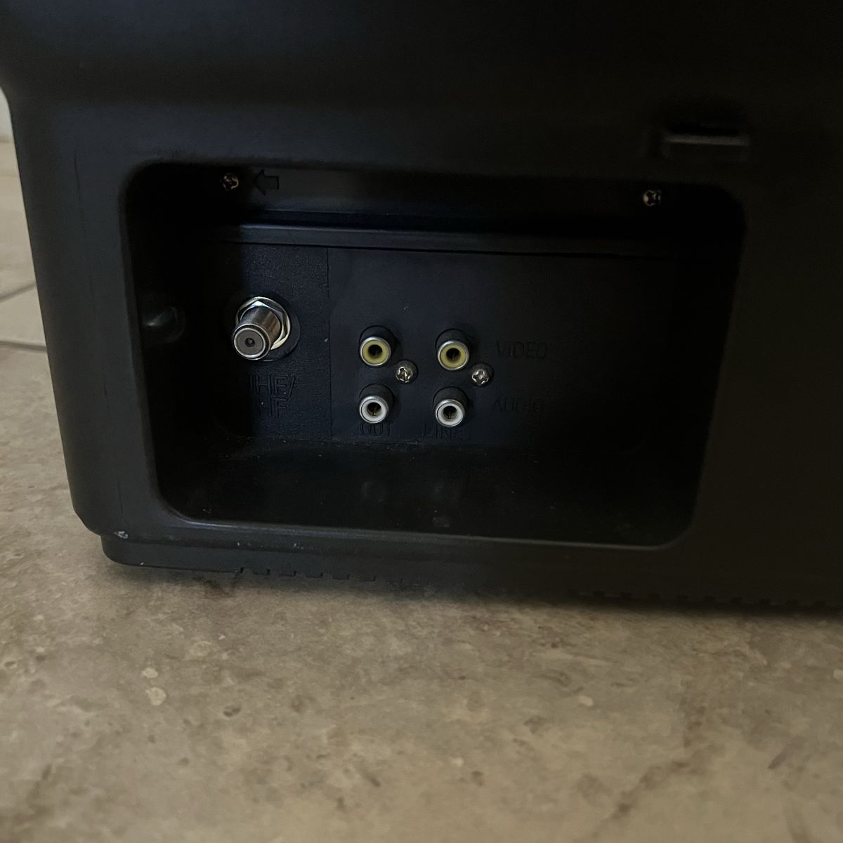 Main image 3