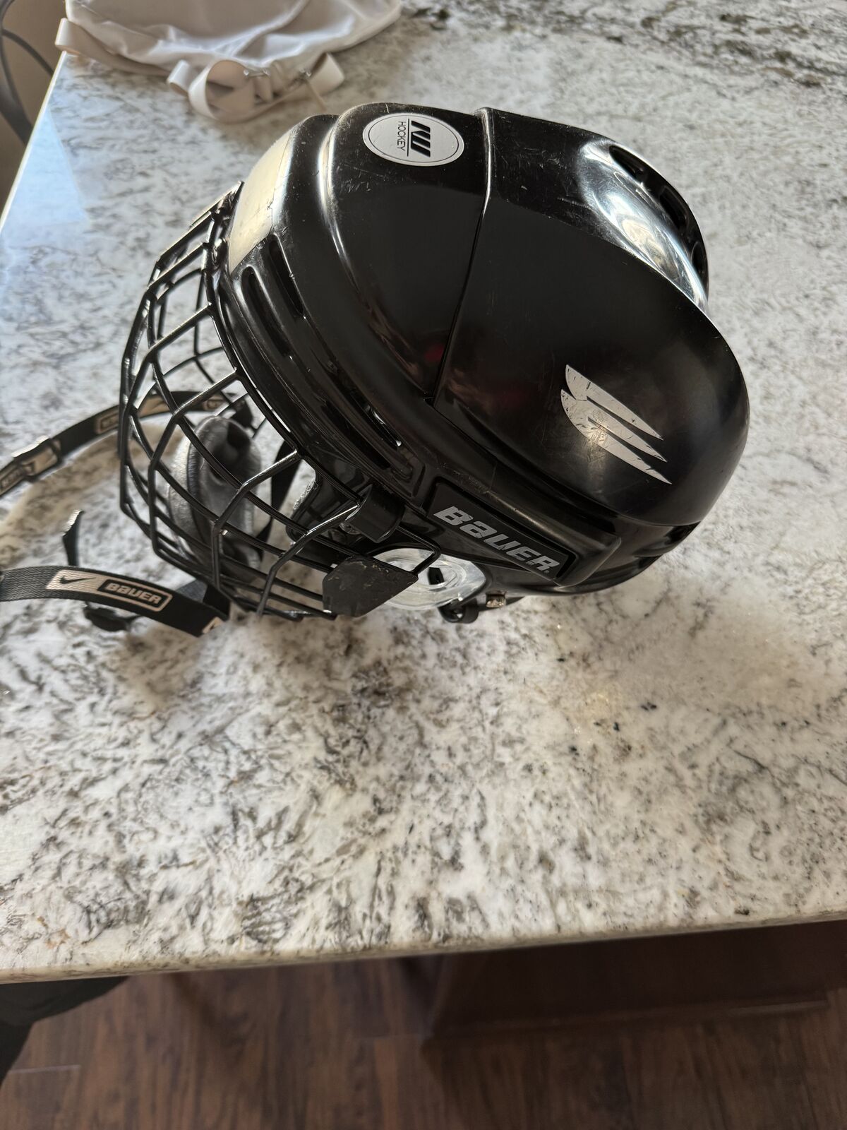 Bauer Hockey mens helmet