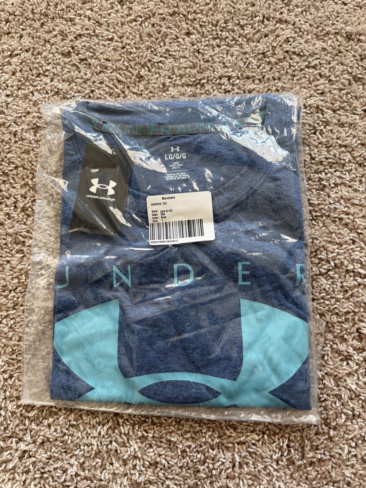BNWT UA Men's SS graphic Tee Size L Loose fit, blue