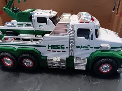 HESS 2019 Toy Truck & Loader Set - White/Green, Collectible Vehicles, Great Condition