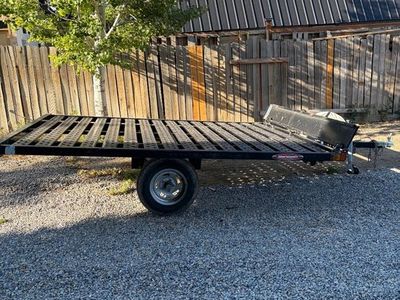 Flat bed trailer