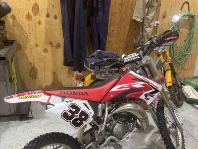 Honda CR85
