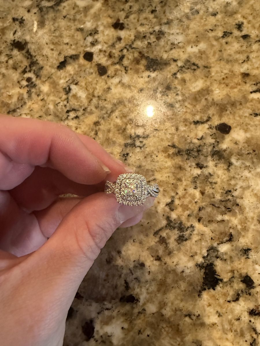 The Leo First Light Diamond