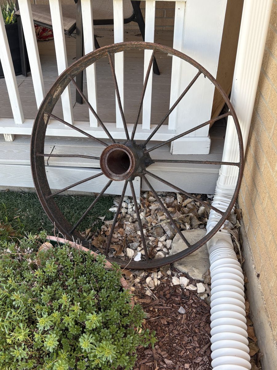 Antique Wagon Wheel
