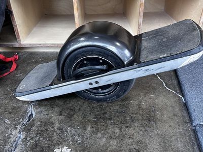Onewheel Pint 1200 Miles Brand New Tire
