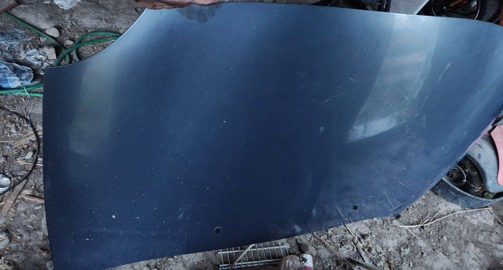 1999 ford taurus hood