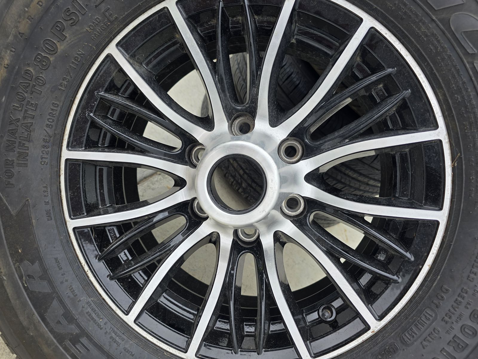 Trailer spare 16inch 235/80r16
