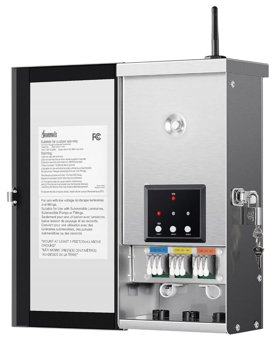 Low Voltage Outdoor Landscape Transformer with 3 Zones