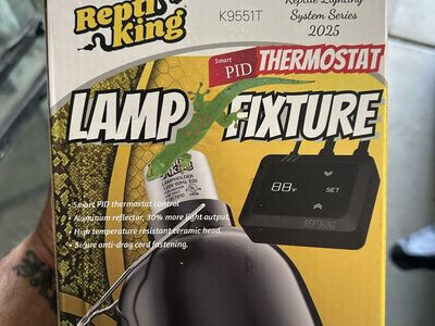 Lamp/ w thermostat