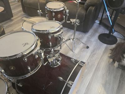 Gretsch Catalina 7 Piece Drum Set/Drum Kit