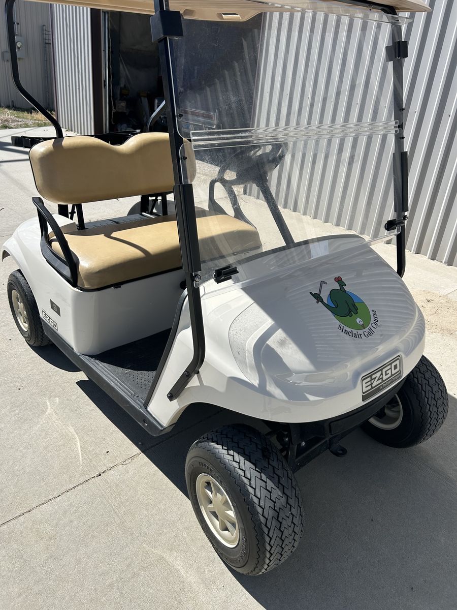 2018 EZGO gas Golf Cart