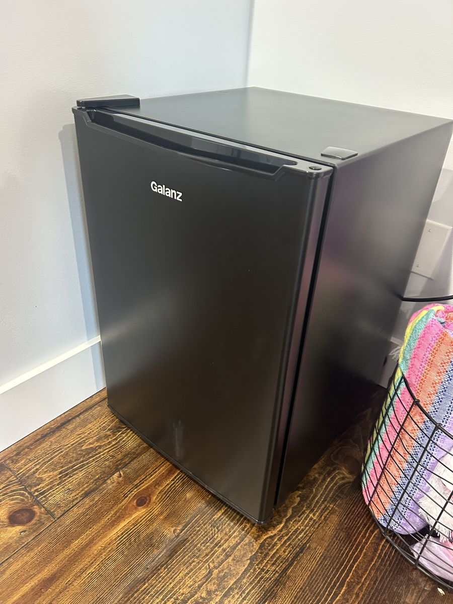 Galanz Mini Fridge