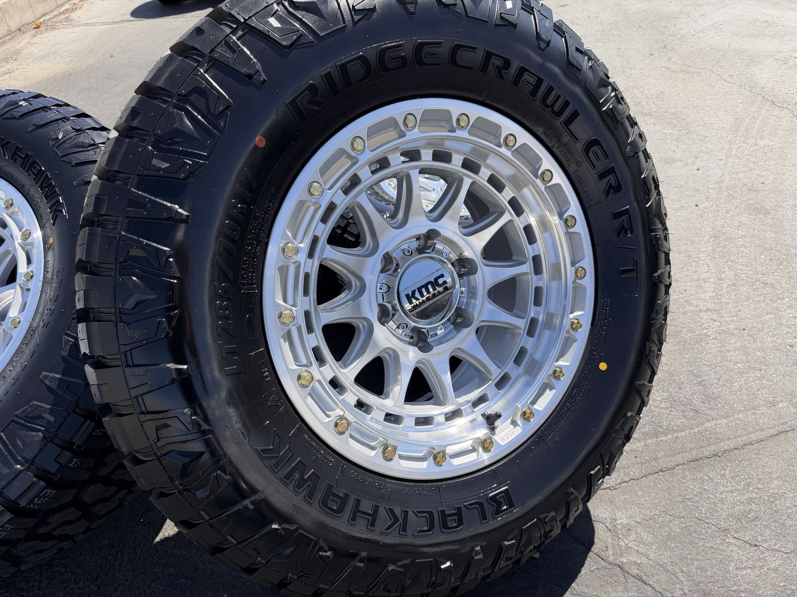 17” KMC 6 Lug 6x5.5 33 Blackhawk RT 285/70R17
