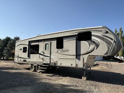 2014 Keystone Cougar Highcountry Model 299RKS