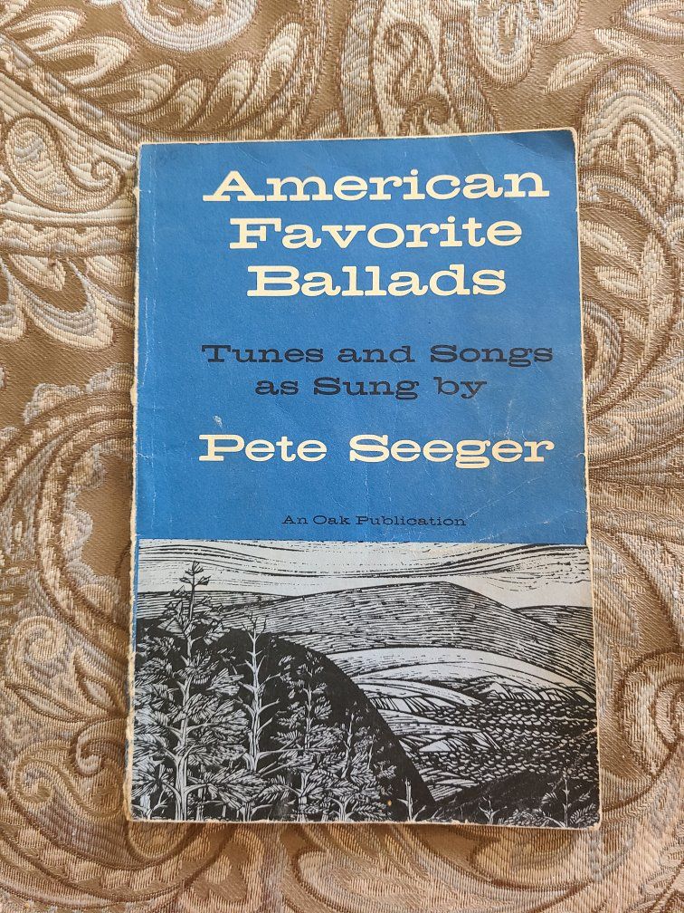 American Favorite Ballads: Tunes and Songs as Sung by Pete Seeger (Oak Publication)