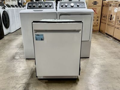 GE FULLY INTEGRATED WHITE DISHWASHER