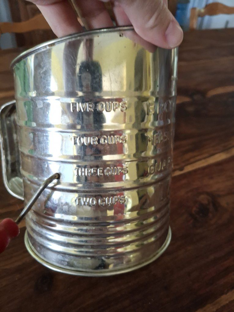 Vintage Flour Sifter with Red Wood Handle - 5 Cup Capacity