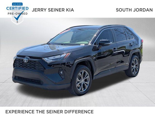 2022 Toyota RAV4 XLE Premium