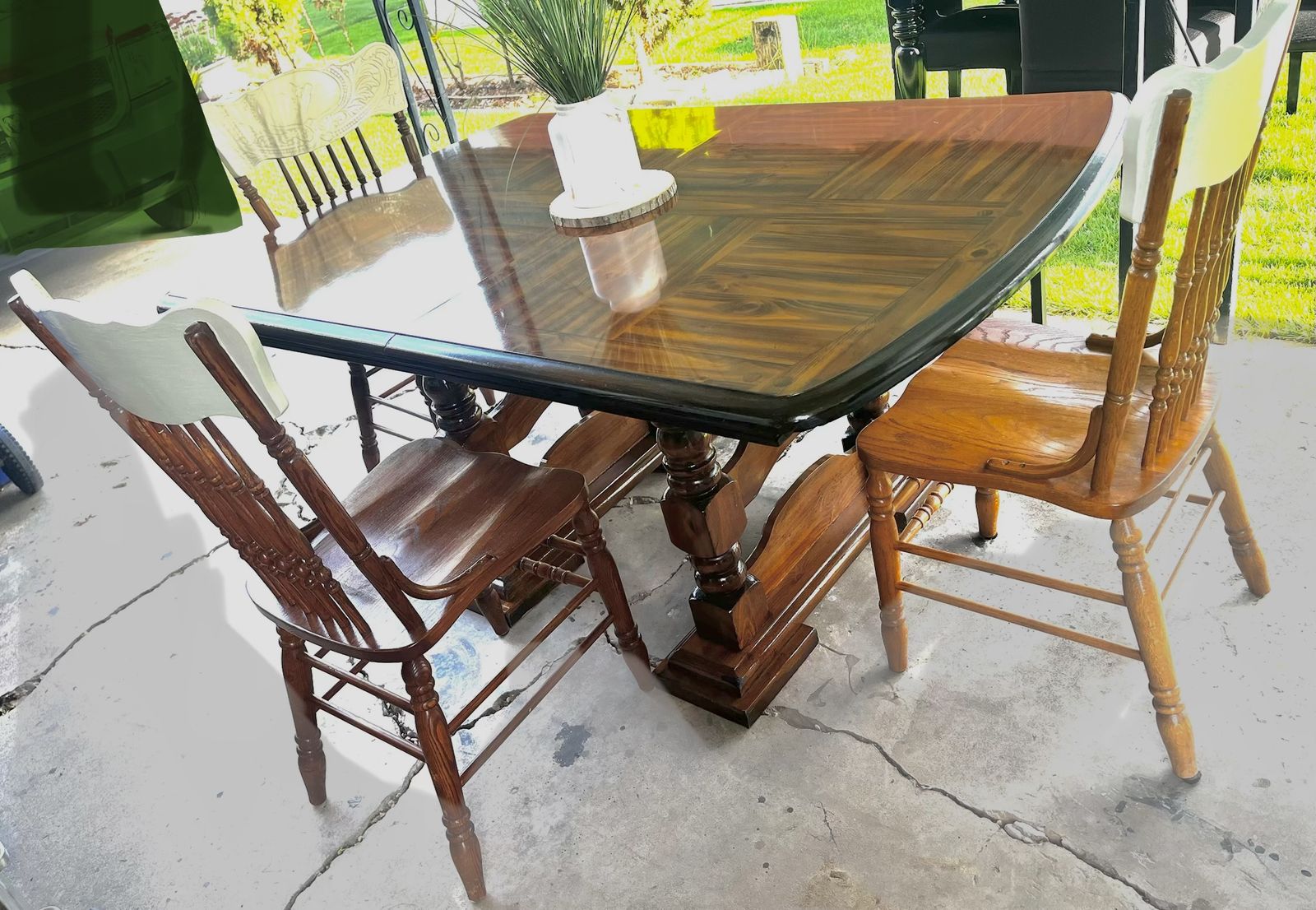 Very Nice Dining Table Set